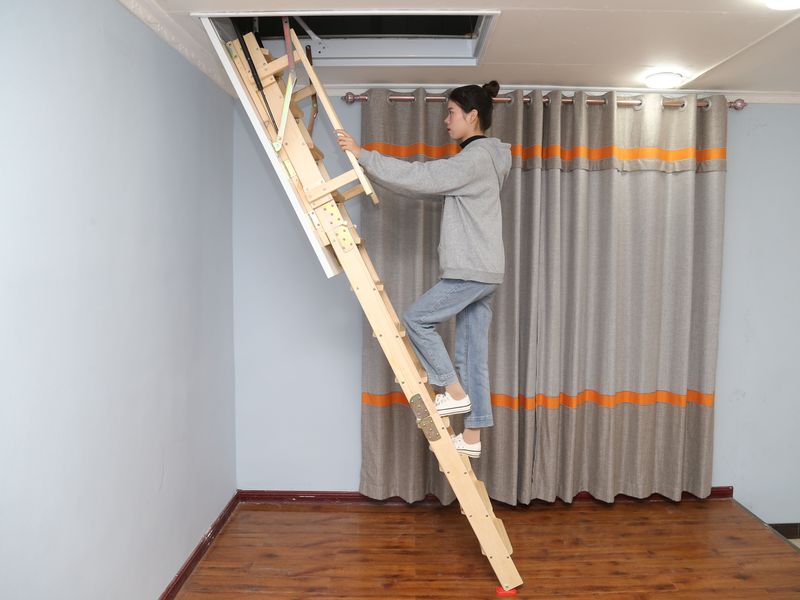 阁楼伸缩楼梯（实木折叠）