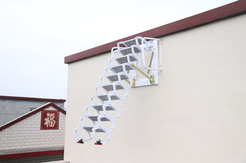 钛镁合金壁挂伸缩梯